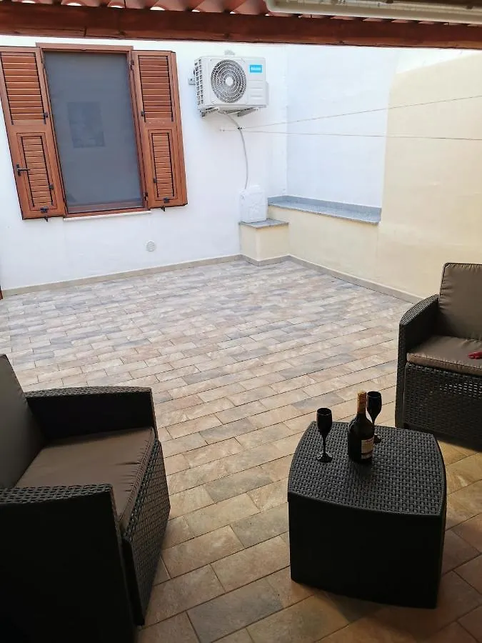 Casa Di Molly Al Centro Di Alghero Lejlighed